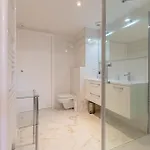 Rez-de-jardin A Centre - Luxe & Design Apartment Cannes