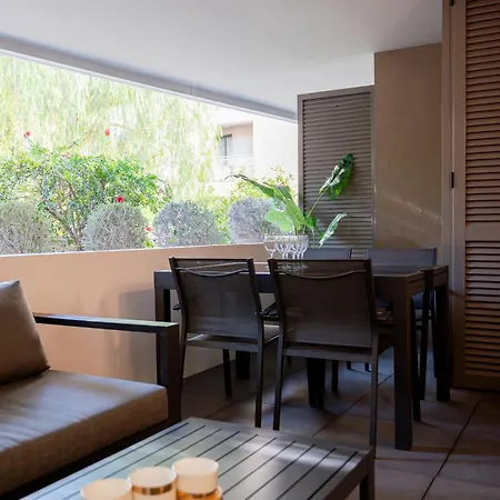 Rez-de-jardin à Centre - Luxe&design * Cannes