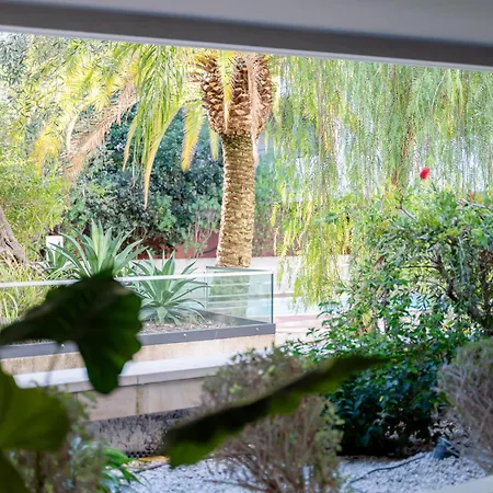 Rez-de-jardin A Centre - Luxe & Design カンヌ