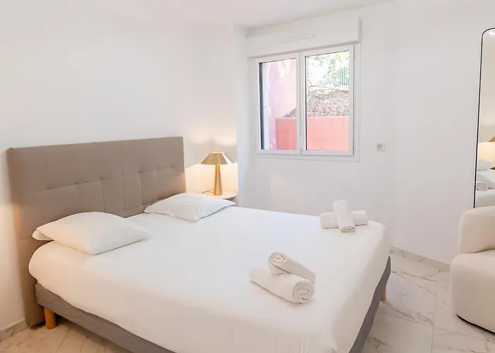 Rez-de-jardin A Centre - Luxe & Design Daire Cannes