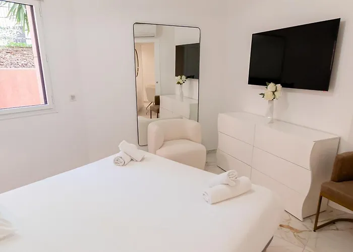 Rez-de-jardin A Centre - Luxe & Design Apartman