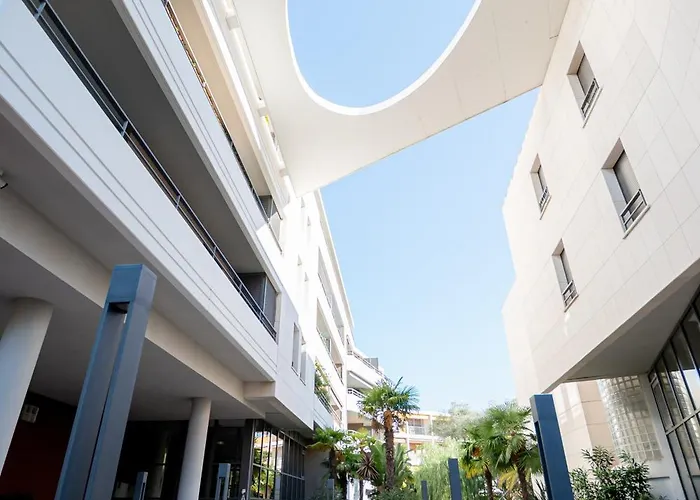 Apartman Rez-de-jardin A Centre - Luxe & Design Cannes