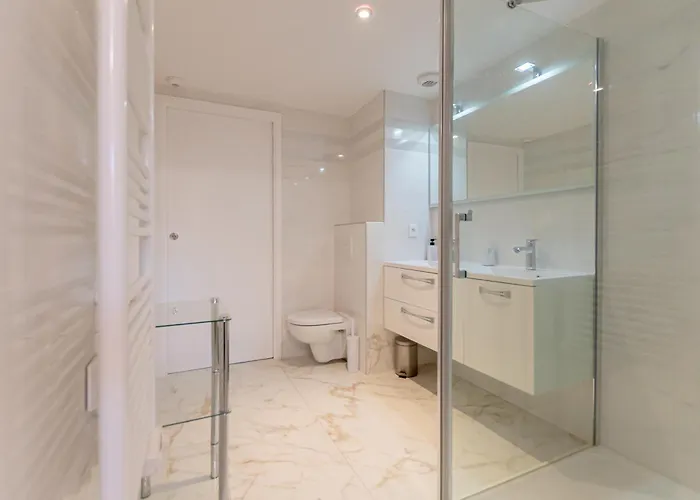 Rez-de-jardin à Centre - Luxe&design Appartement Cannes