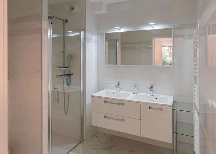 Appartement Rez-de-jardin à Centre - Luxe&design Cannes