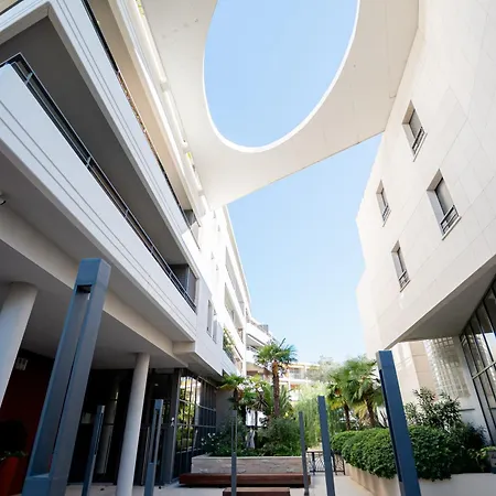 Apartman Rez-de-jardin A Centre - Luxe & Design Cannes