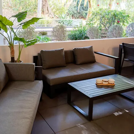 Rez-de-jardin A Centre - Luxe & Design Apartman