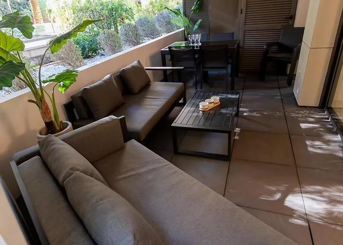 Rez-de-jardin à Centre - Luxe&design * Cannes